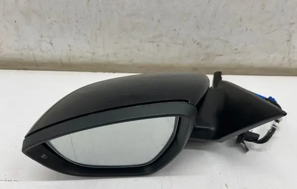 Audi Q8 e-tron Front door electric wing mirror