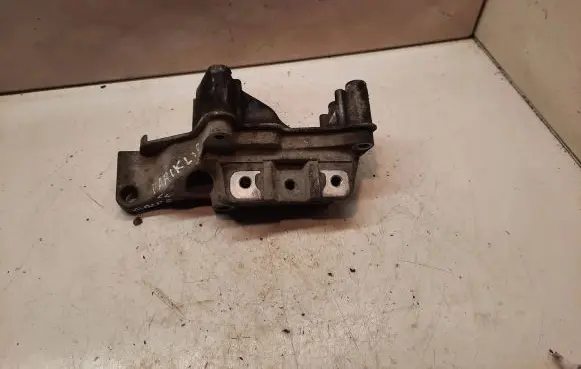Volkswagen Golf V Engine mounting bracket 036199275