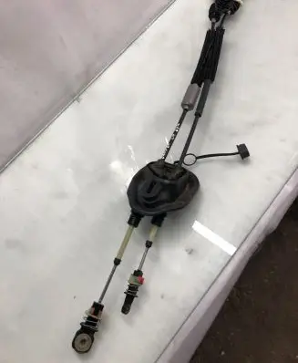 Citroen C4 III e-C4 Gear shift cable linkage A905a101