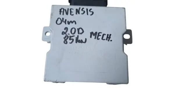 Toyota Avensis T250 Window wiper relay 150696