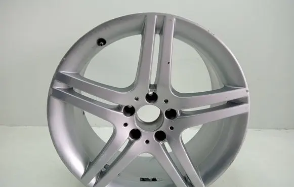 Mercedes-Benz C W203 R18 alloy rim 2034015602