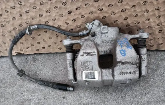 Front brake caliper