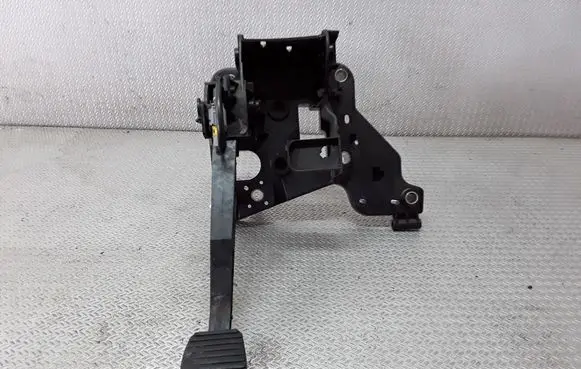 Clutch pedal