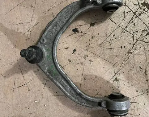 BMW X5 F15 Front upper control arm/wishbone 6863785
