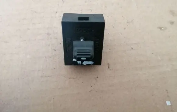 Jeep Grand Cherokee (WJ) Electric window control switch 56042057