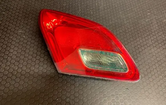 Opel Astra J Tailgate rear/tail lights 216401