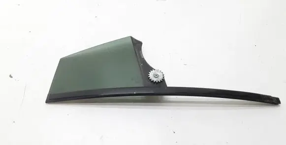 Rear vent window glass