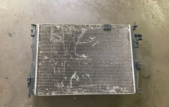 Nissan Qashqai Coolant radiator 21410BR40A
