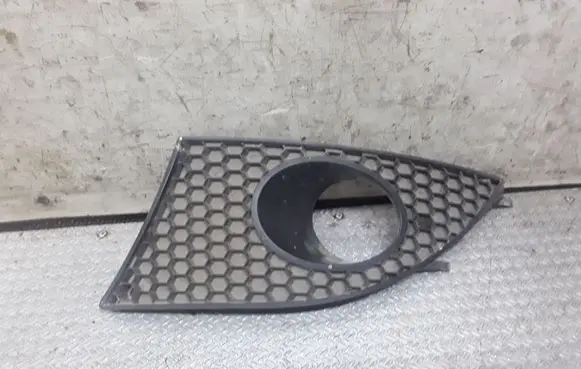 Seat Altea XL Front fog light trim/grill 5P0853665A