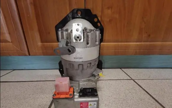 Volkswagen ID.3 Air conditioning (A/C) compressor (pump) 1EA820808D