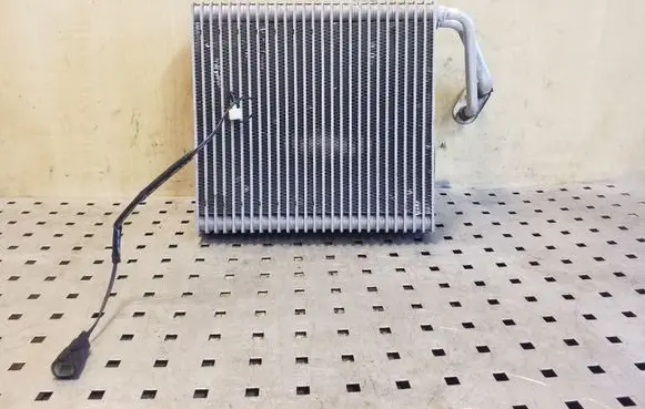 Opel Antara Air conditioning (A/C) radiator (interior) 