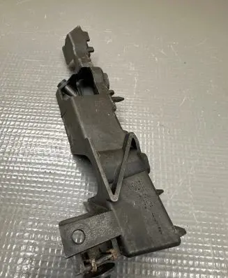 Audi A6 S6 C7 4G Front bumper mounting bracket 4G0807283 37340