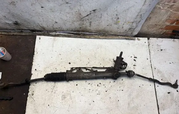 BMW 3 E30 Steering rack 11374809