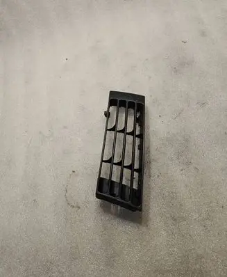 Audi A4 S4 B5 8D Front bumper lower grill