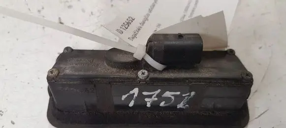 Ford Galaxy Tailgate opening switch 6M5119B514AB