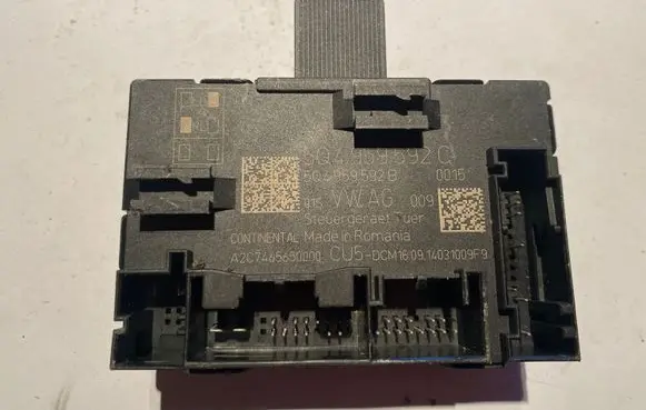 Volkswagen Golf VII Door control unit/module 5Q4959592C 5Q4959592B