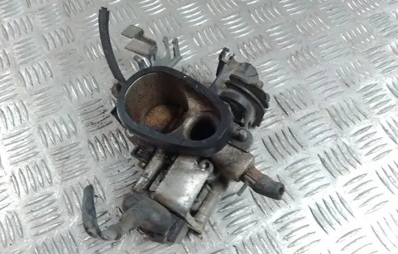 Audi A4 S4 B5 8D Throttle valve