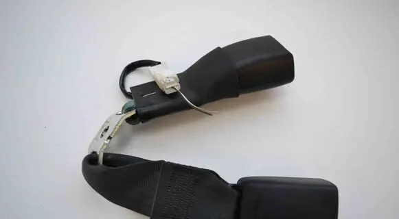 Lexus GS 300 350 430 450H Middle seatbelt buckle (rear) 
