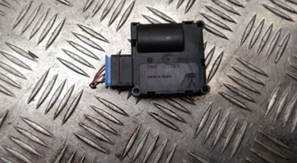 Audi A6 S6 C6 4F A/C air flow flap actuator/motor 0132801359