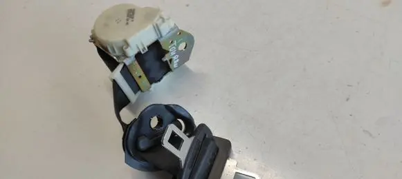 Volkswagen Touran I Third row seat belt 33029132D 6X0857737