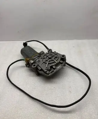 Audi A6 S6 C4 4A Rear door window regulator motor 0531826001