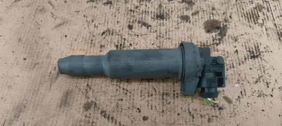 BMW 1 E82 E88 High voltage ignition coil 0221504471