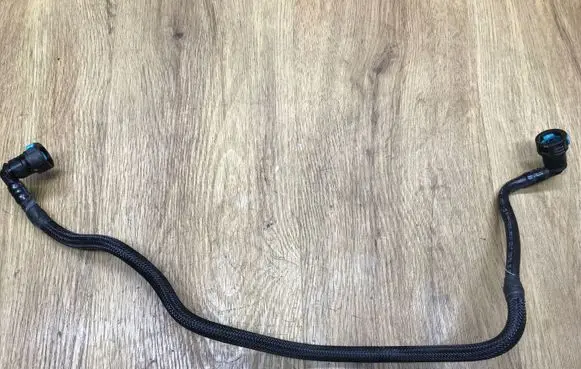 Land Rover Range Rover Sport L494 Engine coolant pipe/hose FPLA8D011CD