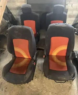 Peugeot 1007 Seat set 