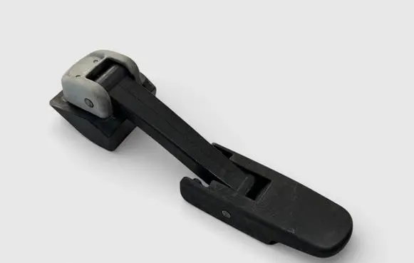 Hummer H2 Engine bonnet/hood lock/latch loop/hook 