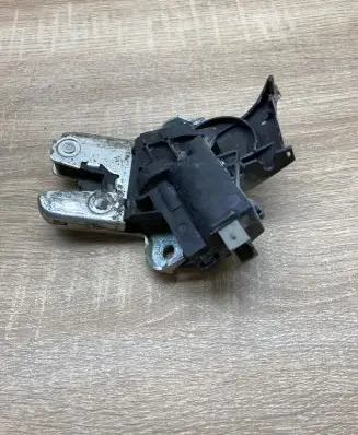 Audi A6 S6 C6 4F Tailgate/trunk/boot lock/catch/latch 4F5827505D