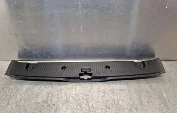 Renault Twingo III Trunk/boot sill cover protection 849202470R