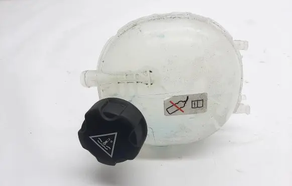 Coolant expansion tank/reservoir