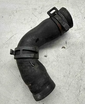 Air intake hose/pipe