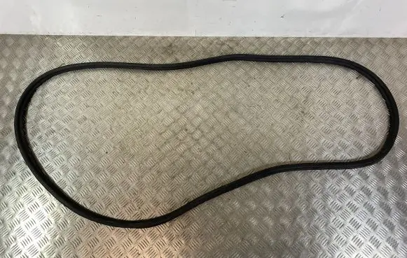 KIA Sorento Trunk rubber seal (body) 