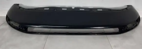 Front bumper lip