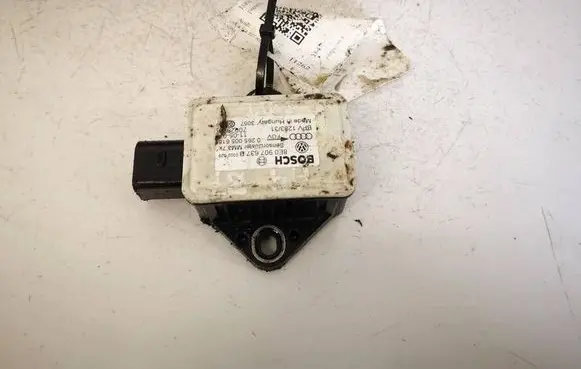 Audi A6 S6 C6 4F ESP acceleration yaw rate sensor 8E0907637B