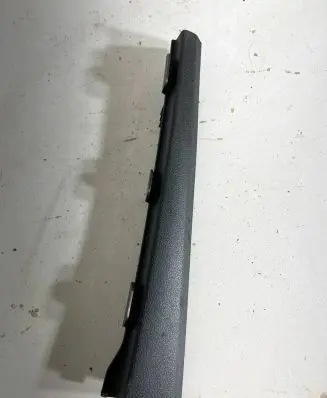 Porsche Macan (95B) (A) pillar trim 95B868240A