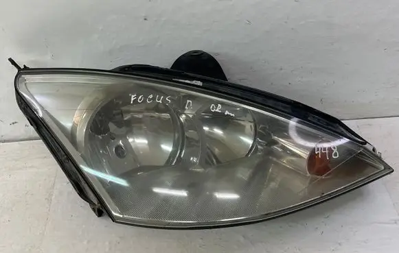 Ford Focus Headlight/headlamp