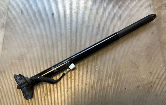 Subaru Outback (BT) Tailgate/trunk strut/damper 63320AN01A 20067 00041804