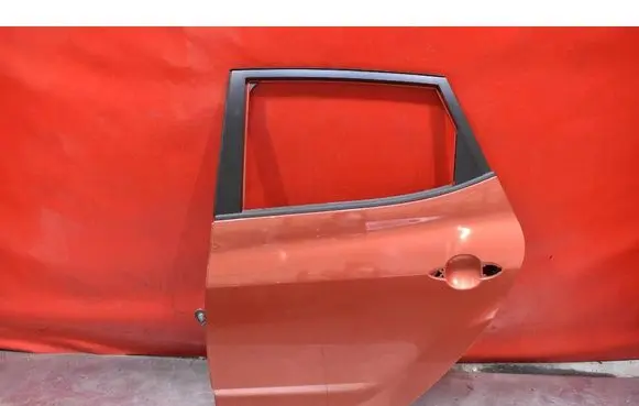 Hyundai ix20 Rear door