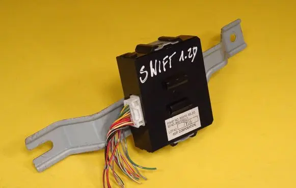 Suzuki Swift I Other control units/modules 9551062j10 95510-62J10