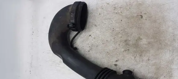 BMW 3 E46 Turbo air intake inlet pipe/hose 7786777