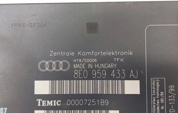 Audi A4 S4 B6 8E 8H Comfort/convenience module 8E0959433AJ 00007251B9 02464780