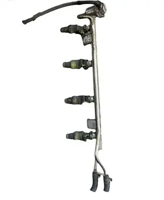 Audi A3 S3 8L Fuel main line pipe 06A133661B