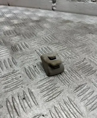 Sun visor clip/hook/bracket