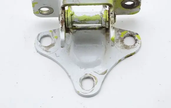 Isuzu N Series Front door hinge set 