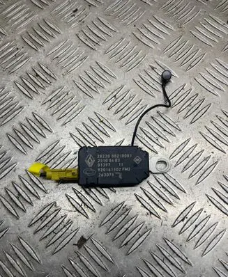 Renault Latitude (L70) Yaw turn rate sensor 20100603 920161102