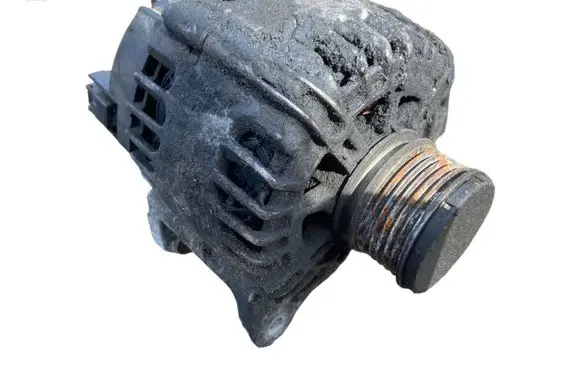 Renault Megane III Generator/alternator 2606288A TG12C078 231000027R