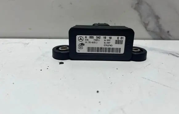 Mercedes-Benz C W204 ESP acceleration yaw rate sensor A0055421918 10170106303