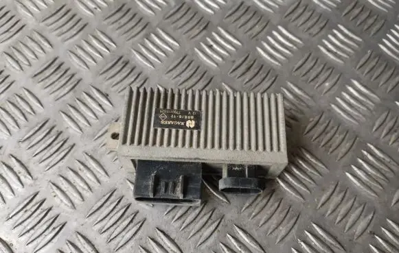 Renault Laguna I Glow plug pre-heat relay 7700111525